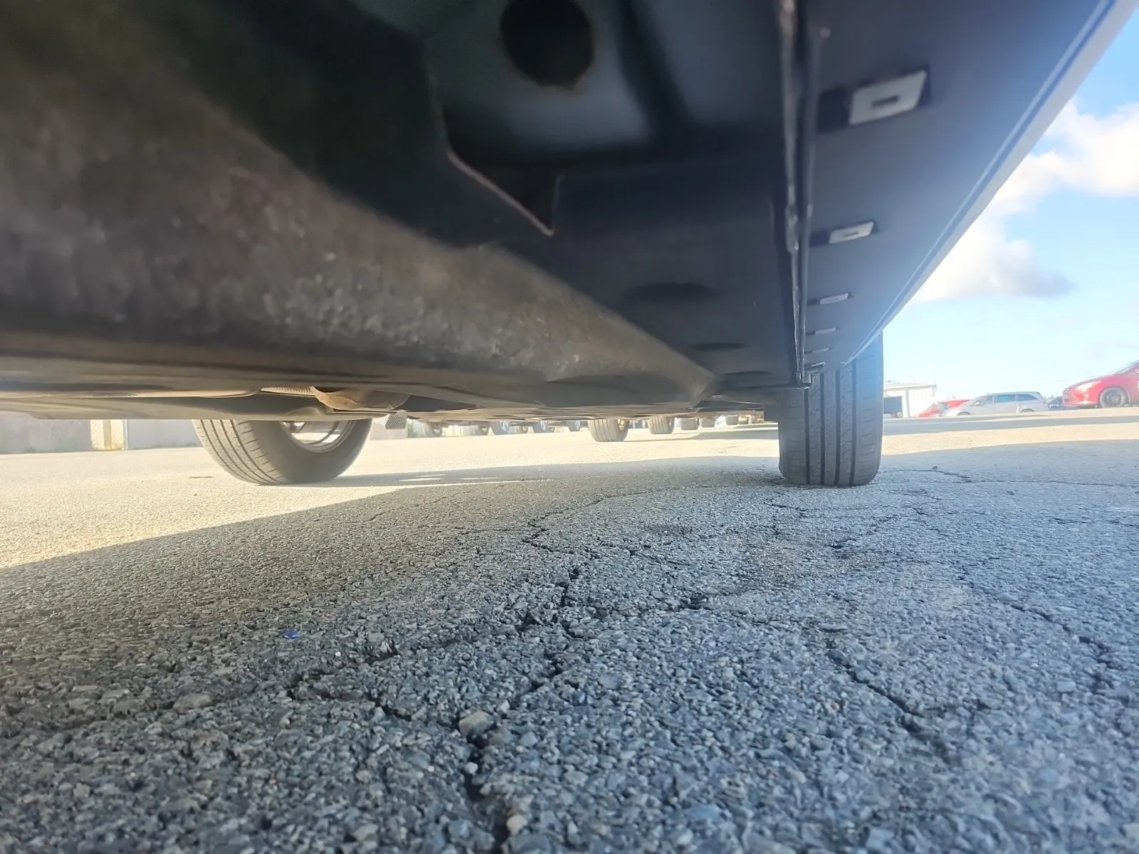 Undercarriage - Passenger Photo