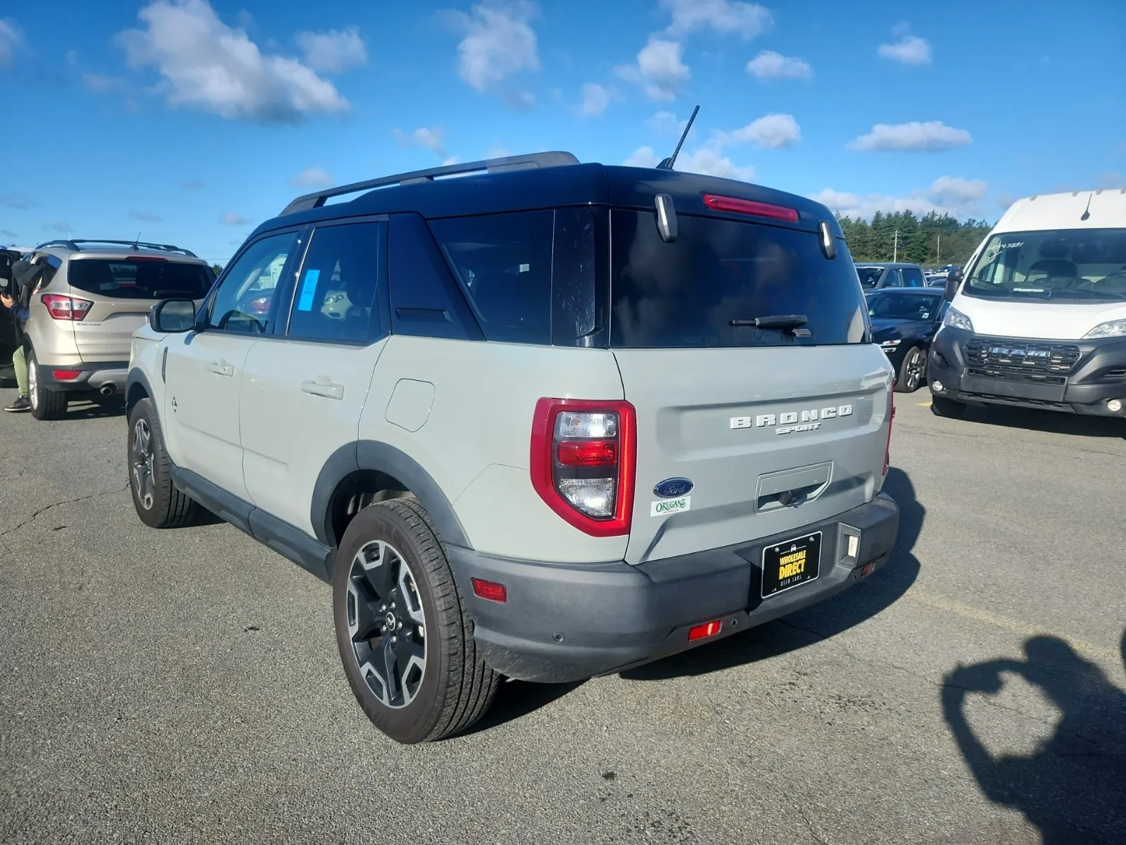 Driver Rear 3/4 Photo