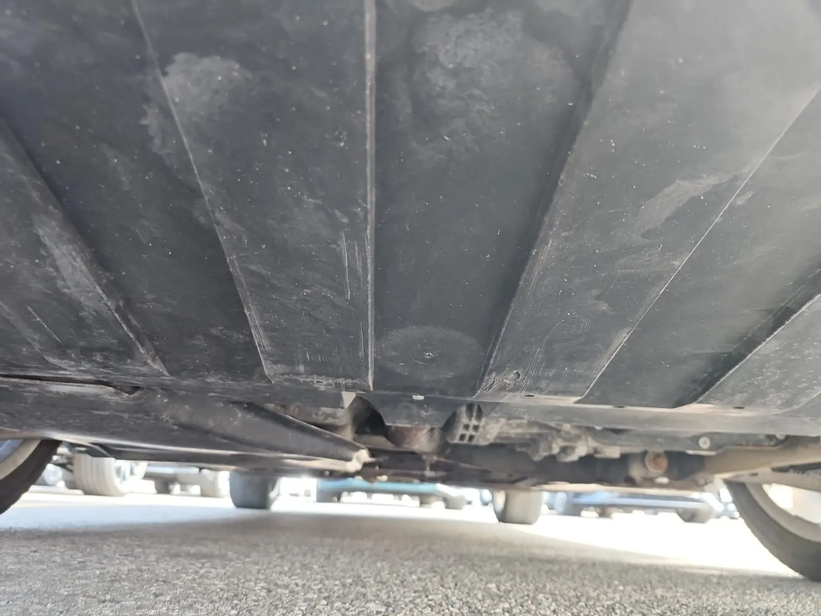 Undercarriage - Front Photo