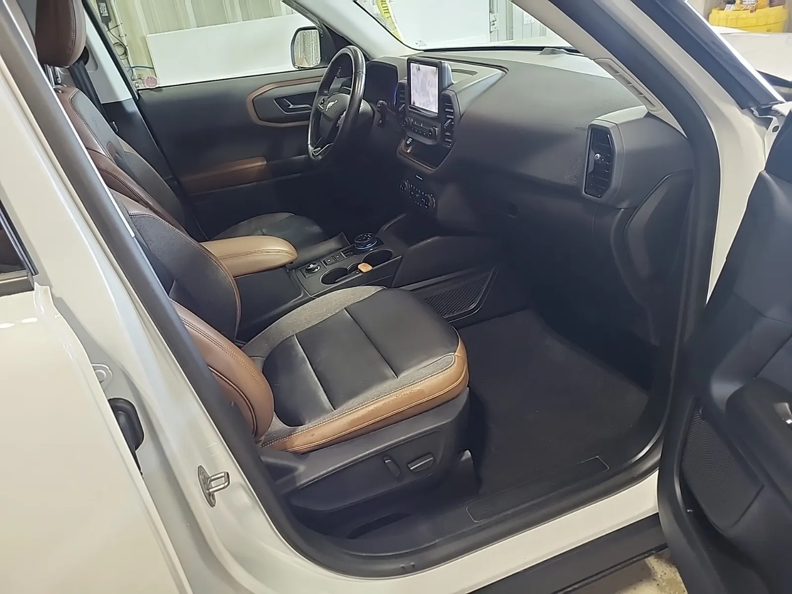 Right Side Interior Photo