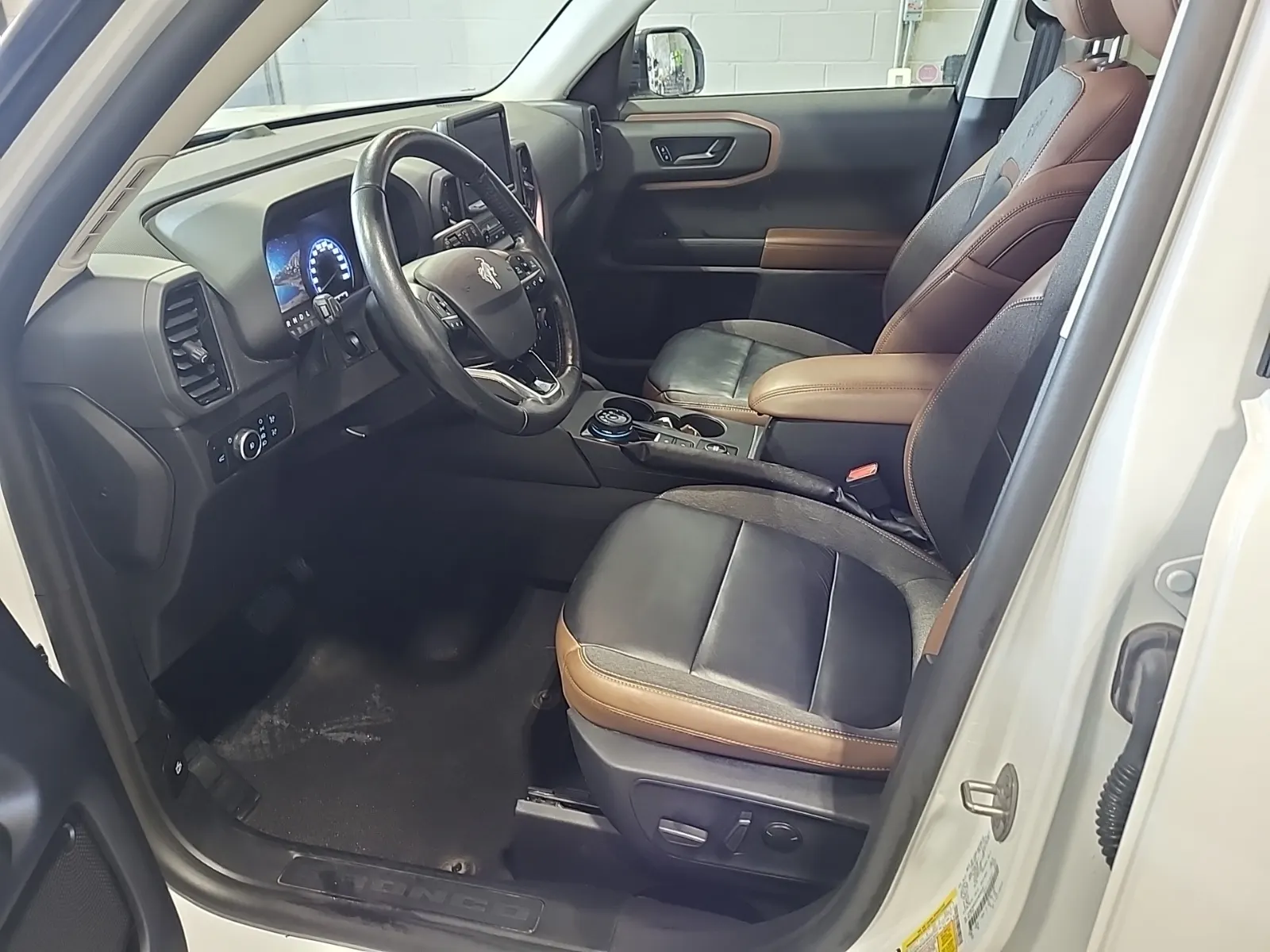 Front Interior Photo