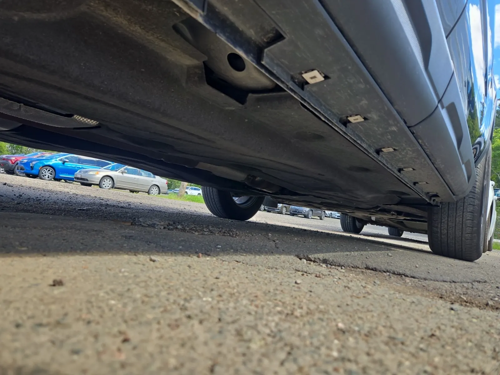Undercarriage - Passenger Photo