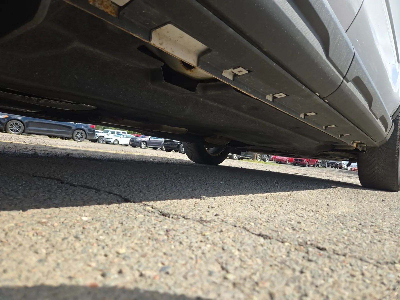 Undercarriage - Passenger Photo