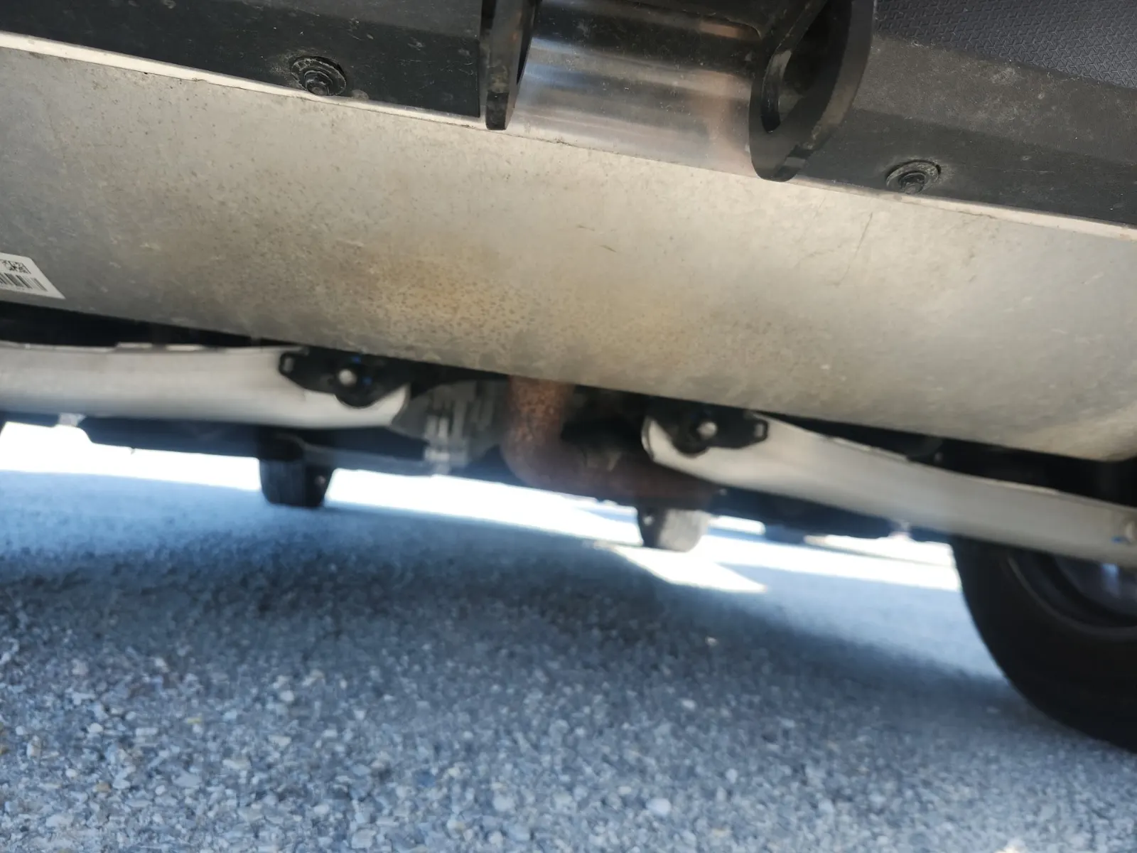 Undercarriage - Rear Photo