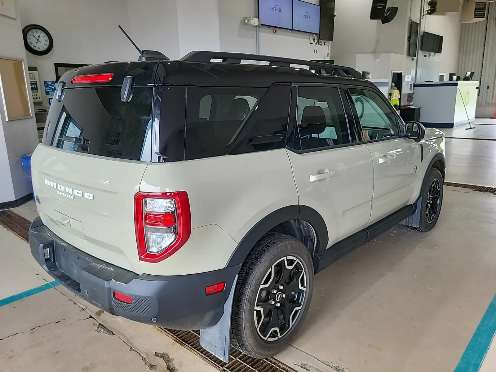 Passenger Rear 3/4 Photo