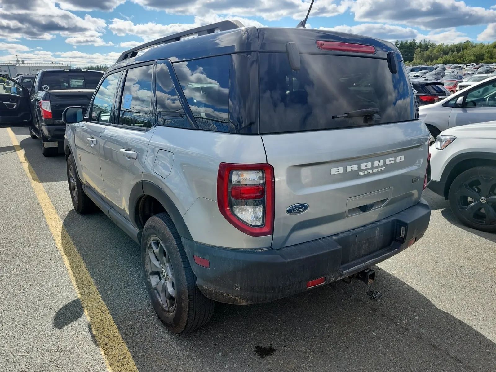 Driver Rear 3/4 Photo