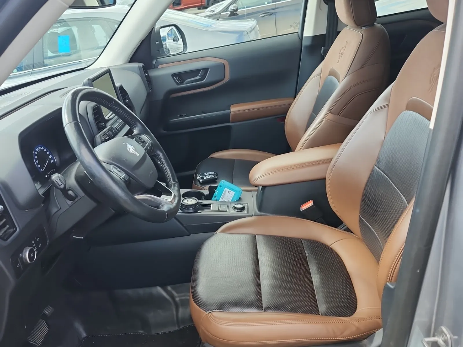 Front Interior Photo