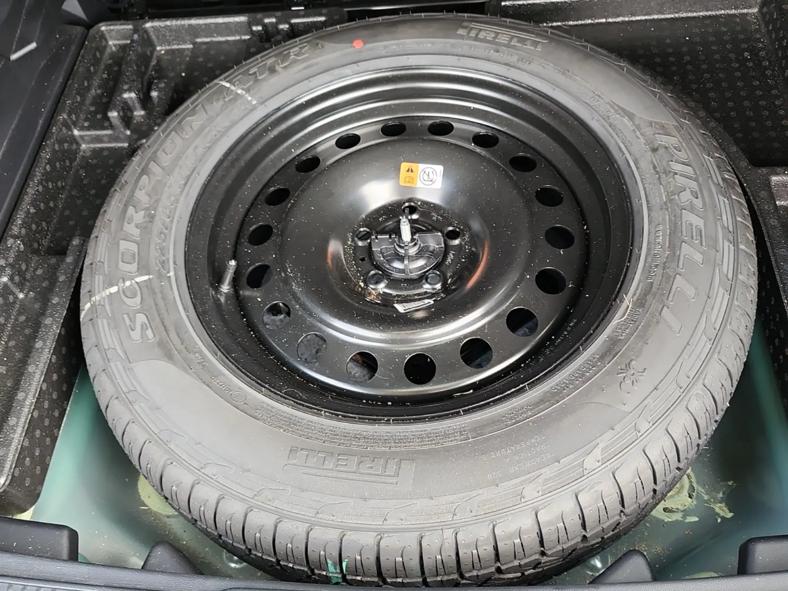Spare Tire & Wheel Photo