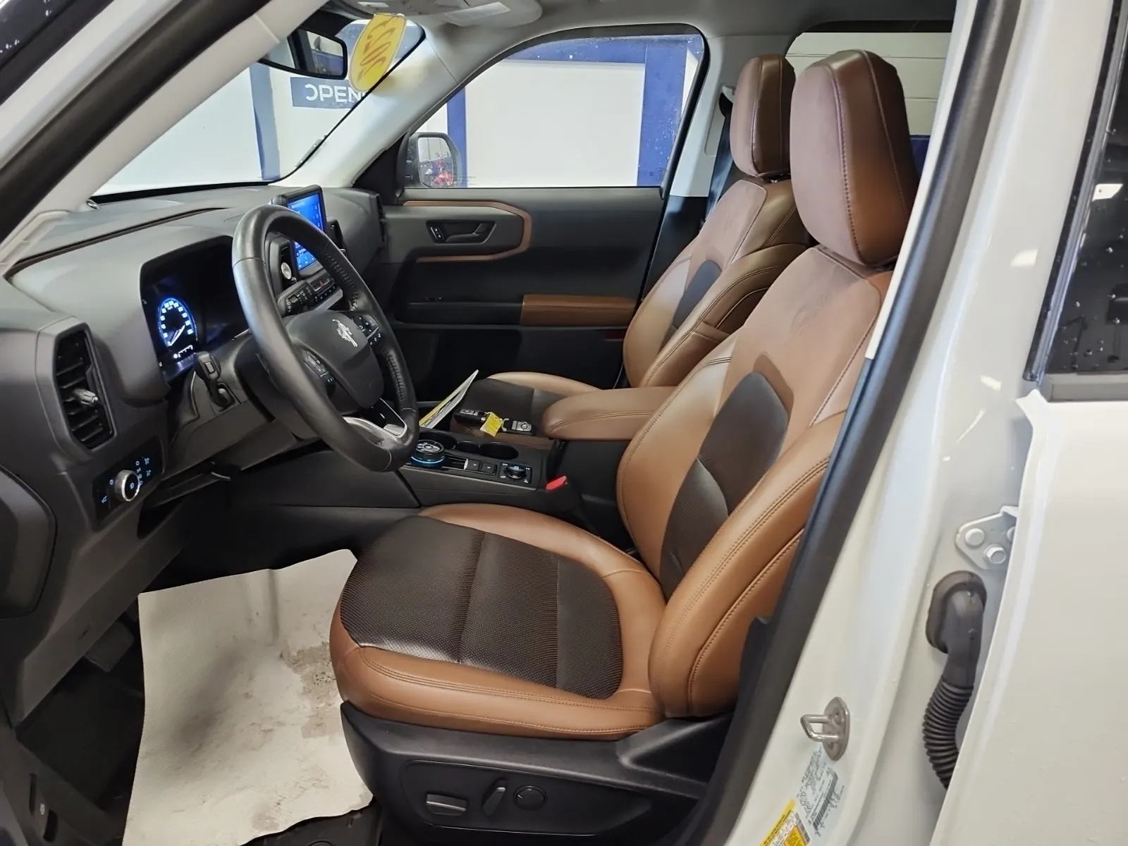 Front Interior Photo