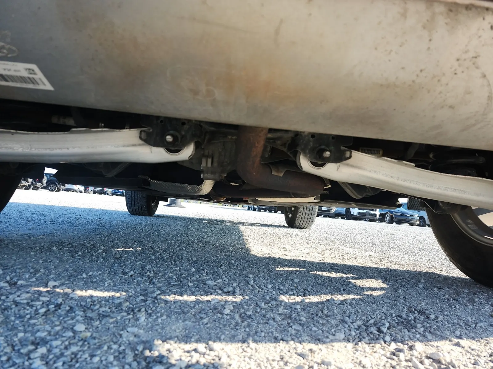 Undercarriage - Rear Photo
