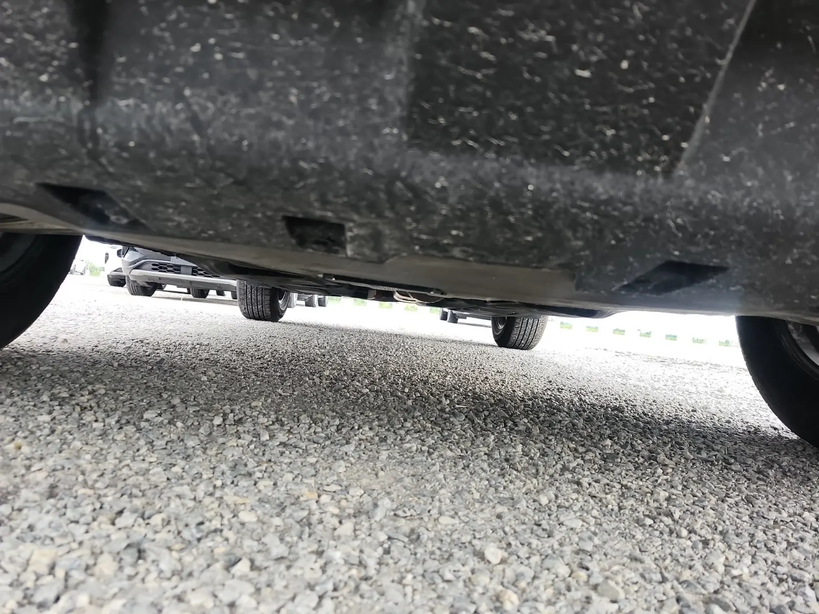 Undercarriage - Front Photo