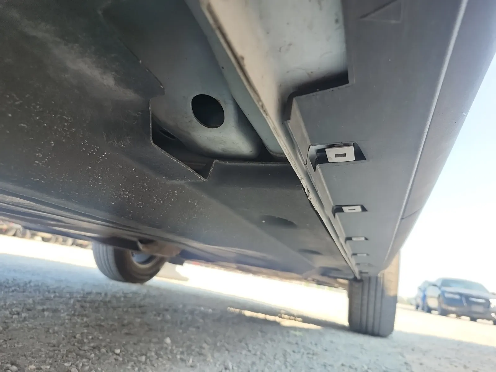 Undercarriage - Passenger Photo