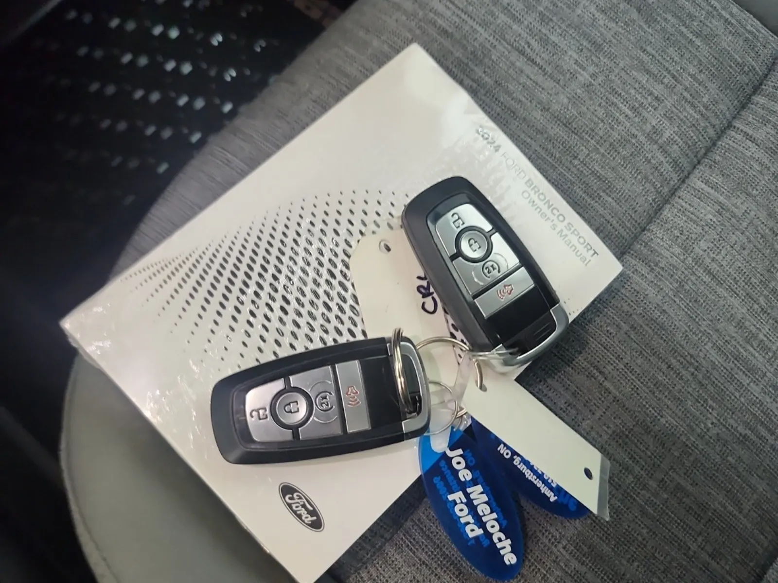 Keys/Fobs/Manual Photo