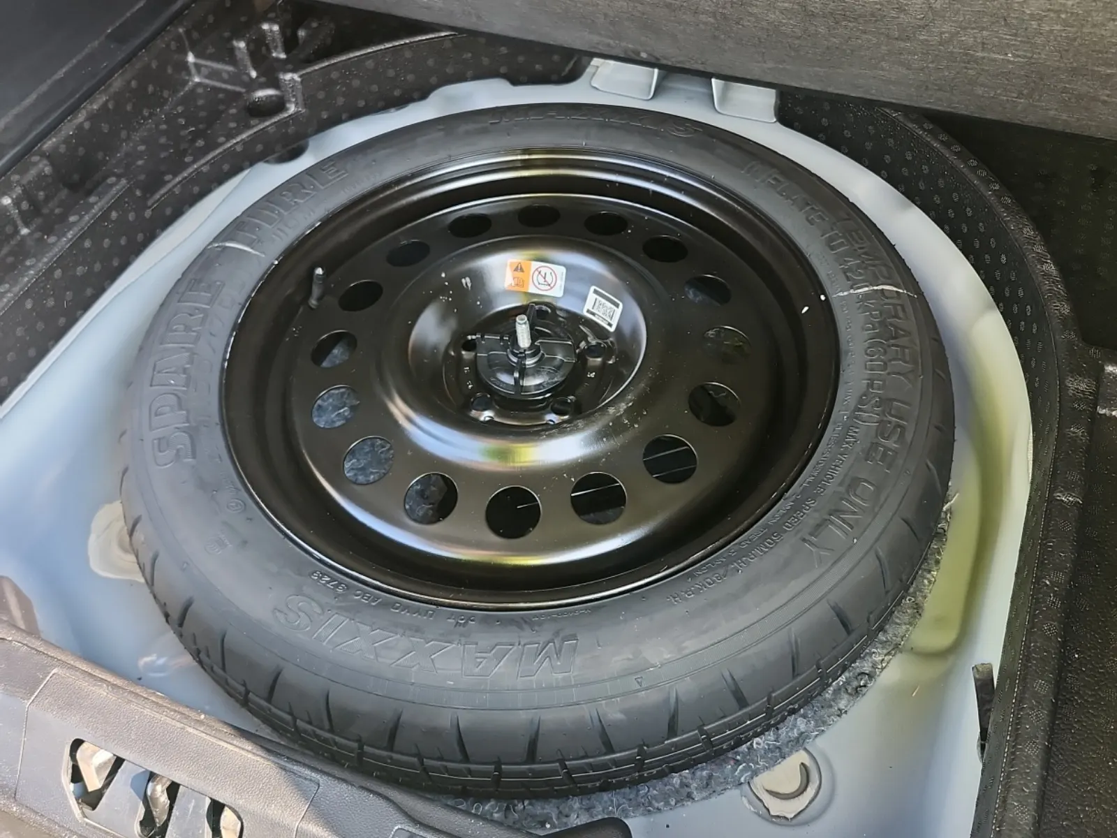 Spare Tire & Wheel Photo