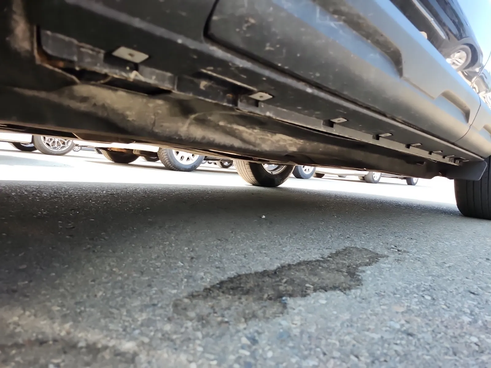 Undercarriage - Driver Photo