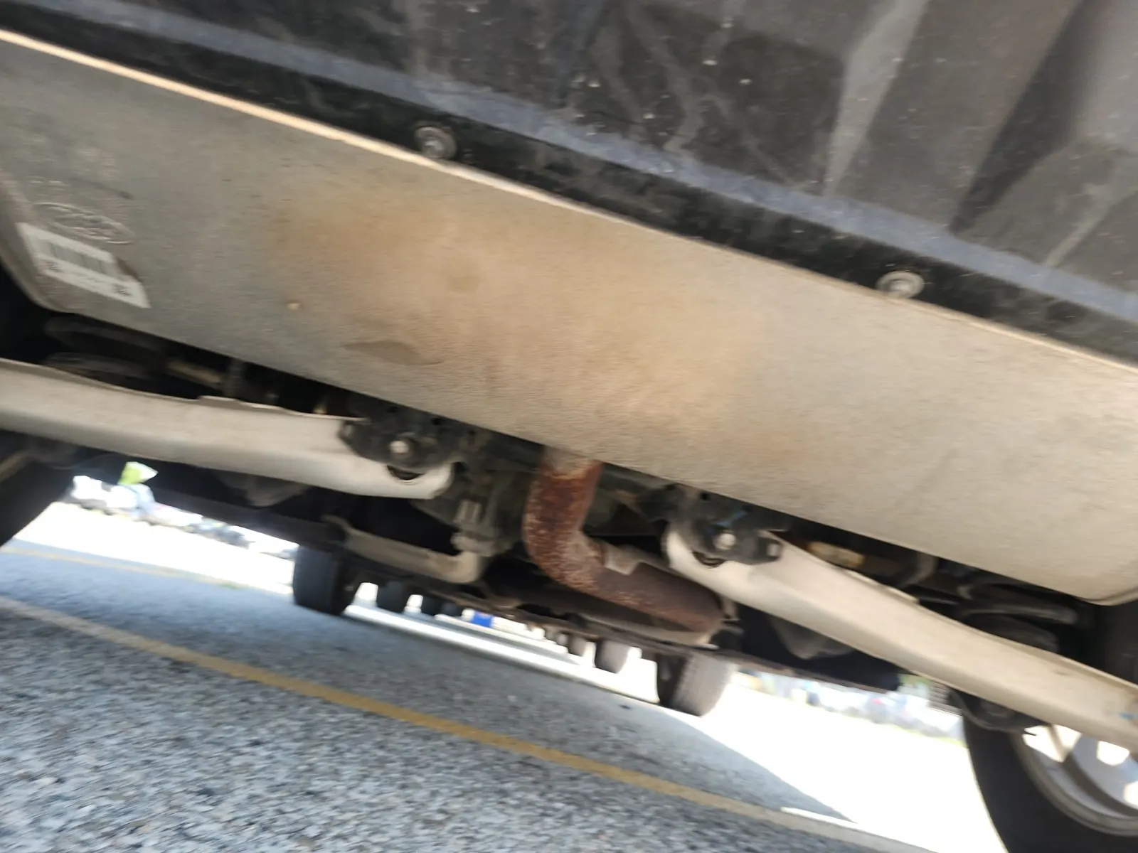 Undercarriage - Rear Photo