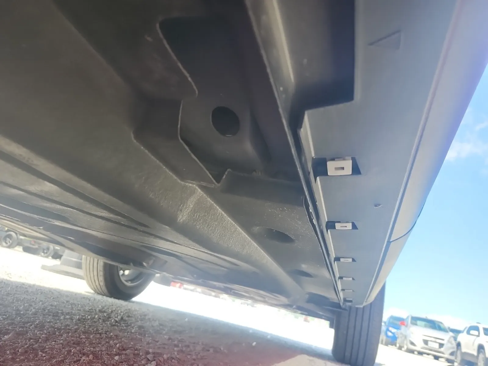 Undercarriage - Passenger Photo