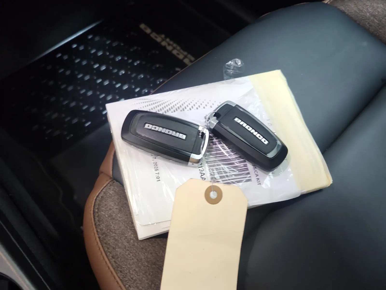 Keys/Fobs/Manual Photo