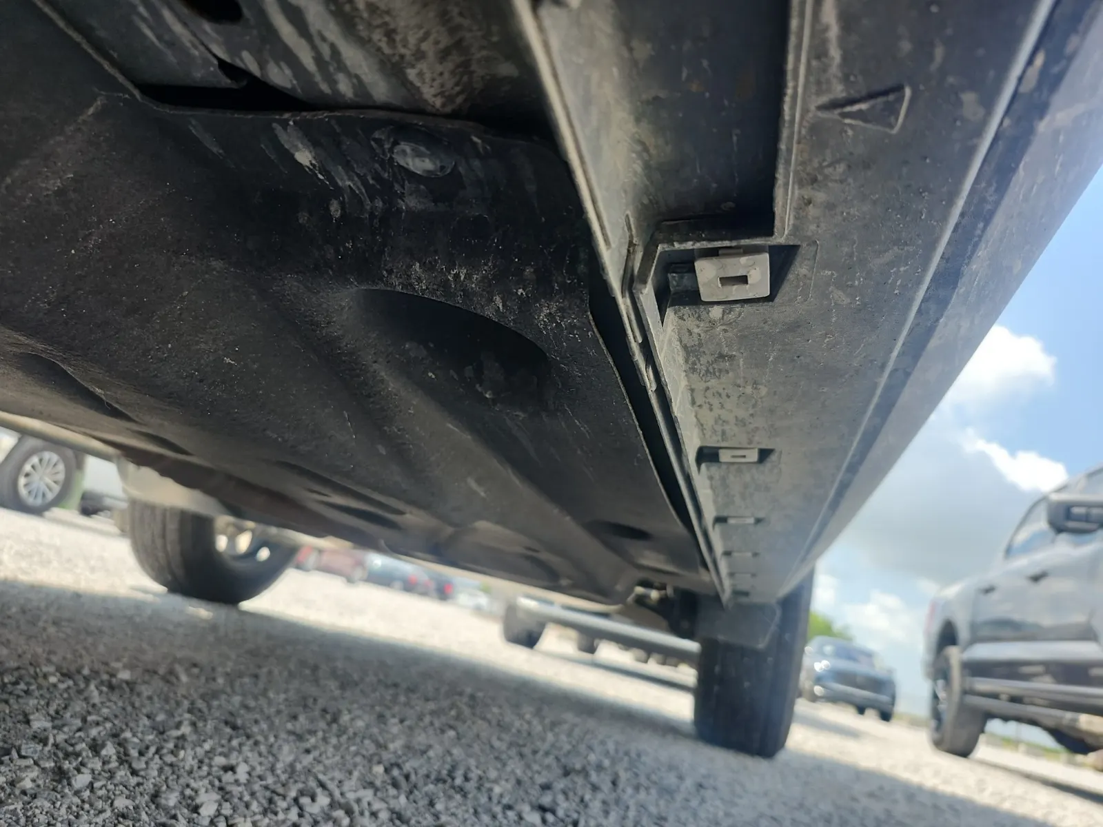 Undercarriage - Driver Photo