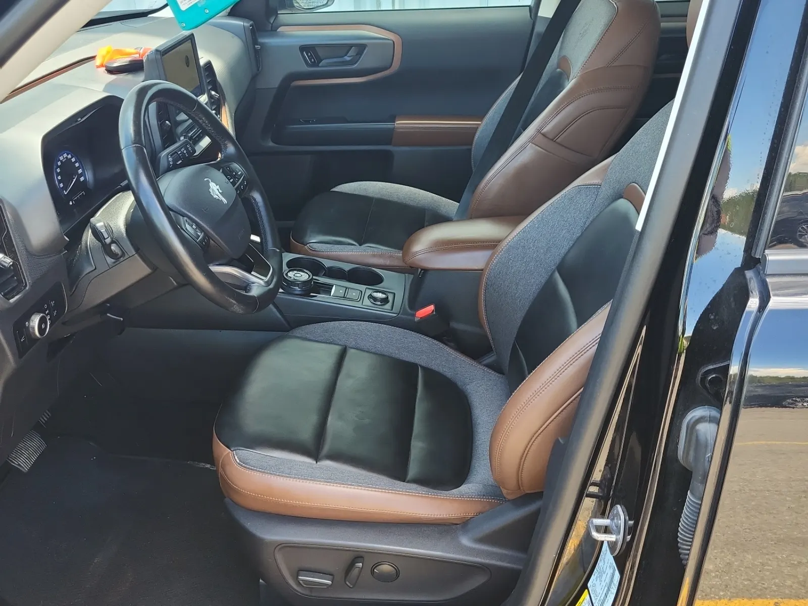 Front Interior Photo