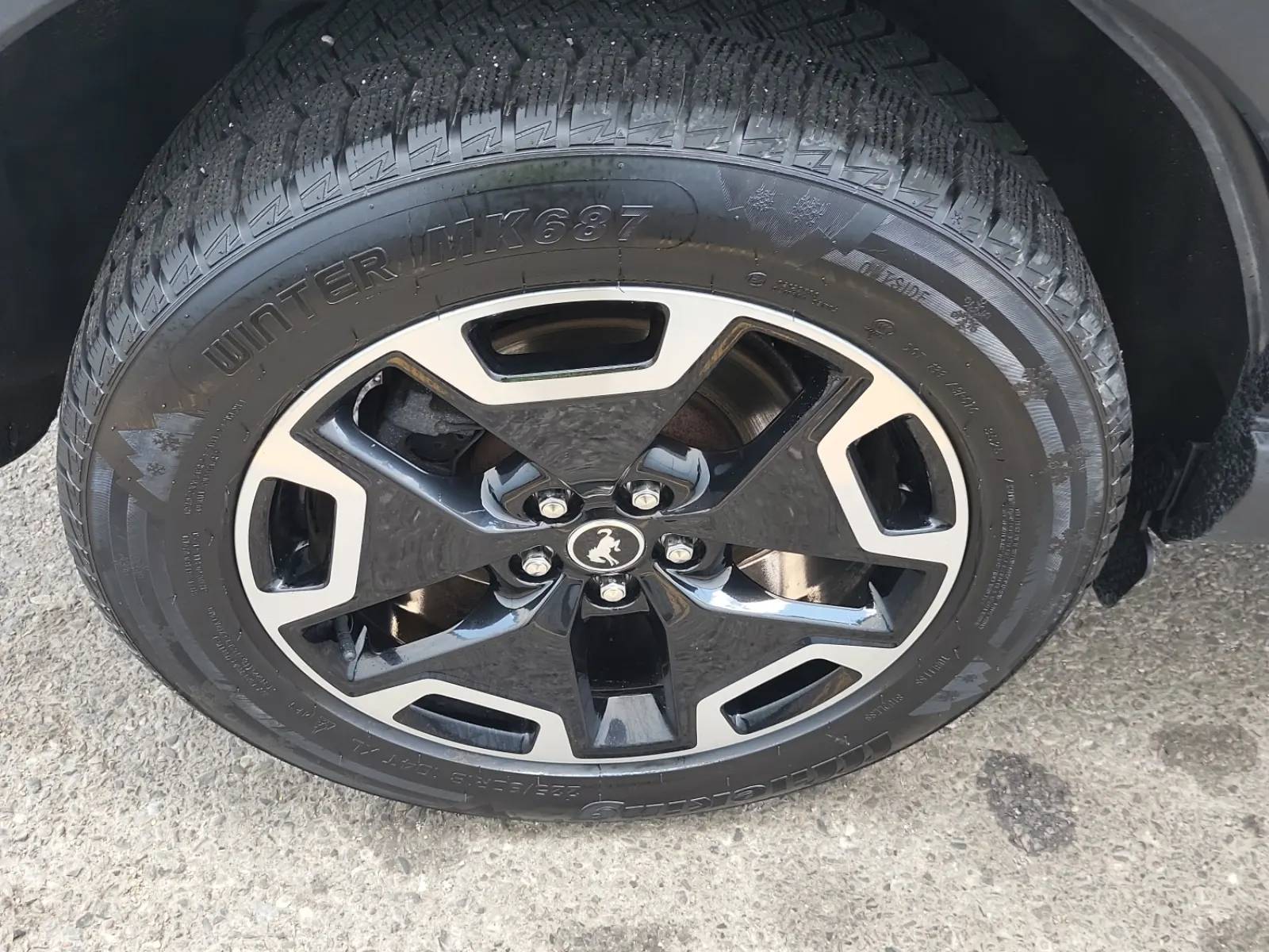 Right Rear Wheel/Tire Photo