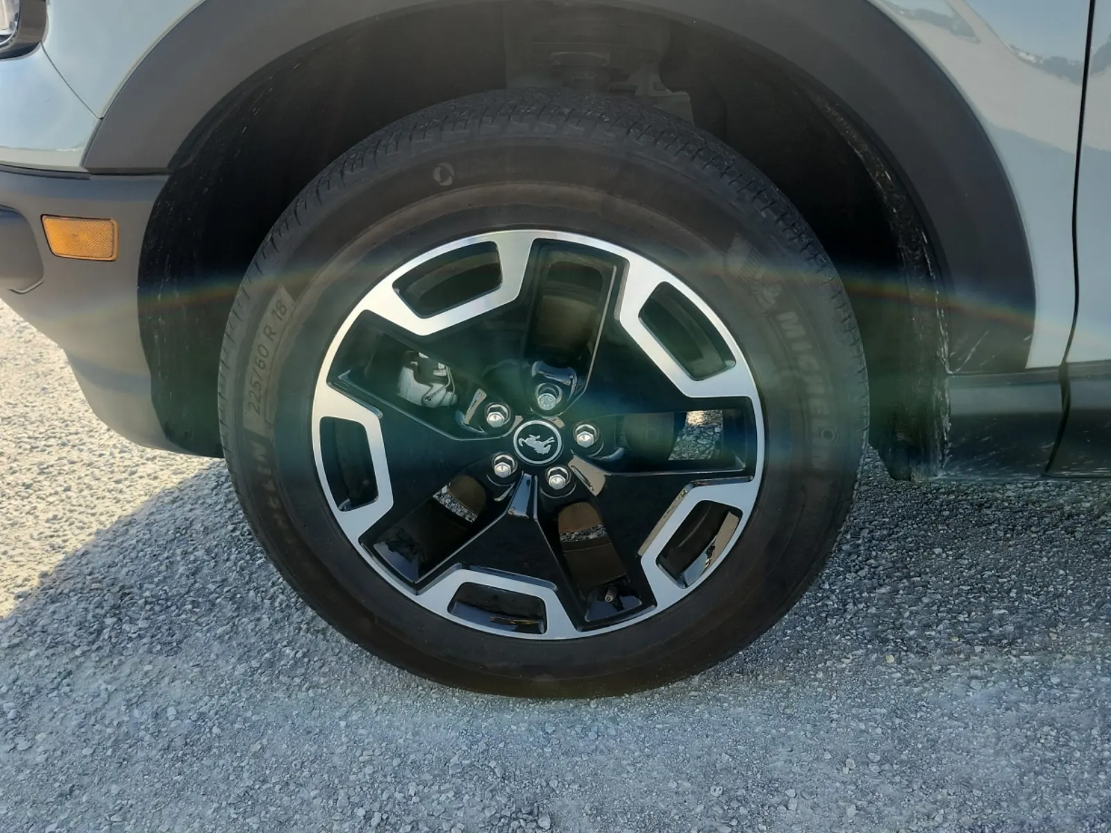 Front driver wheel/tire photo