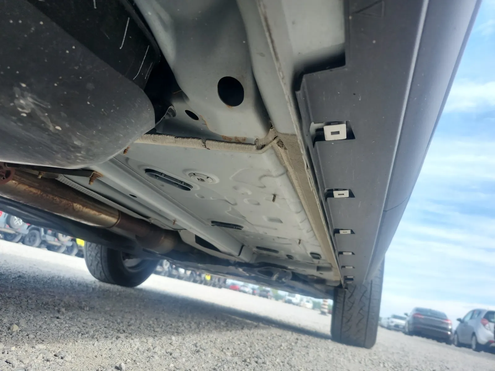 Undercarriage - Passenger Photo