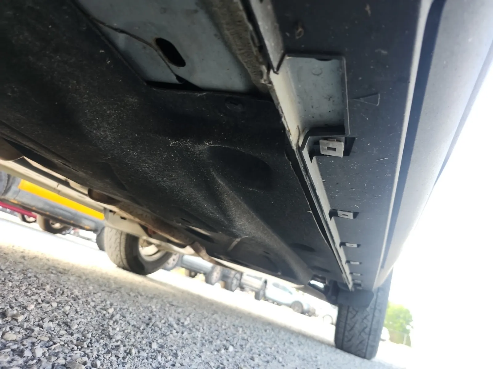 Undercarriage - Driver Photo