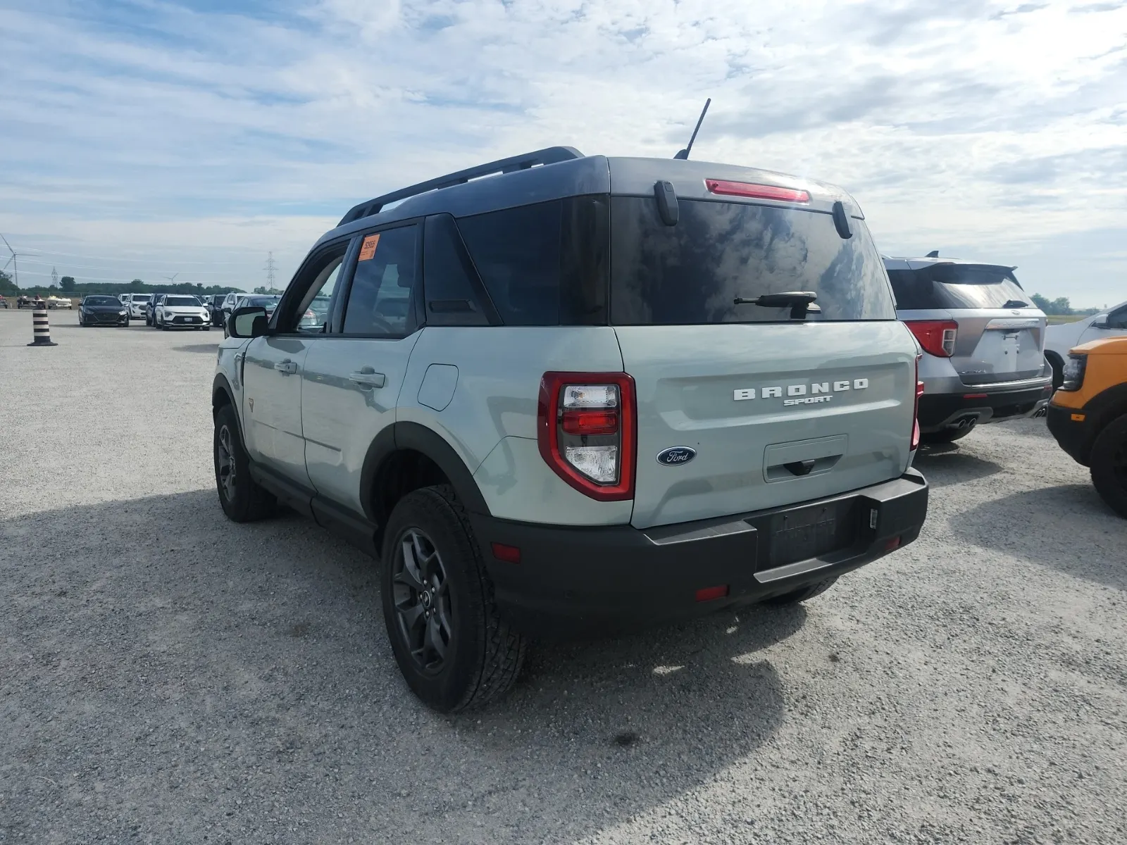 Driver Rear 3/4 Photo