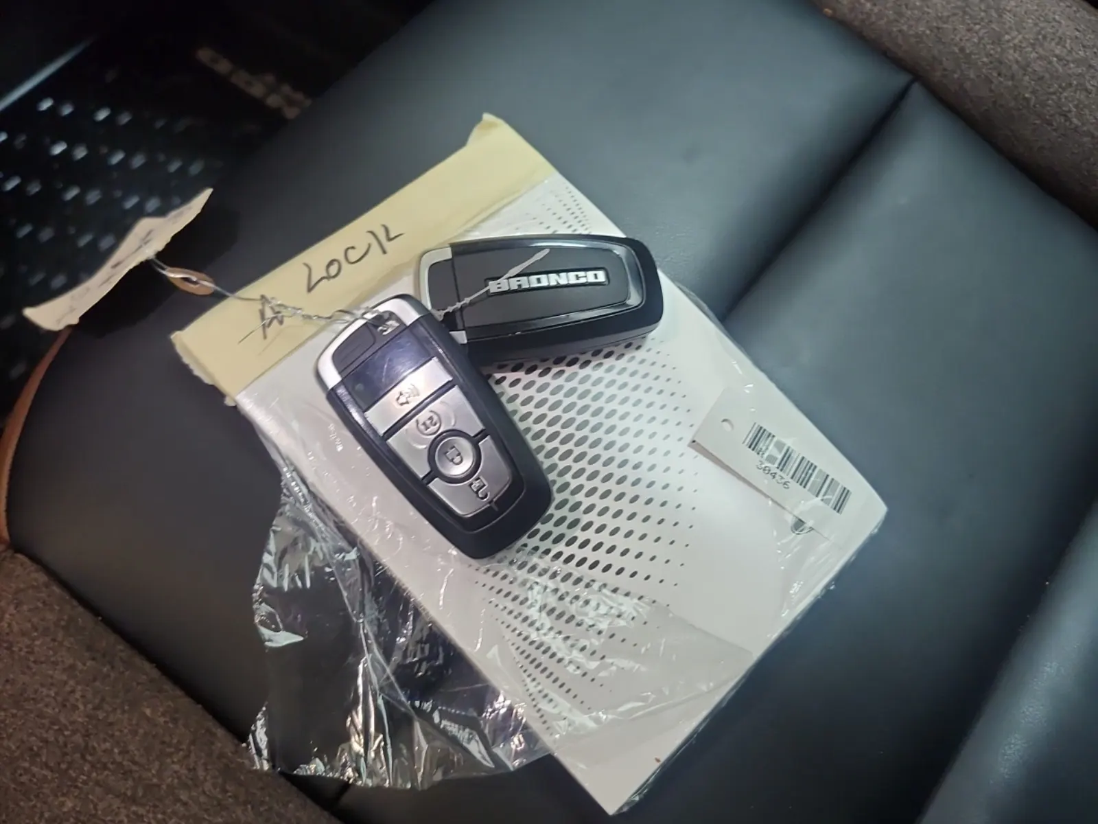 Keys/Fobs/Manual Photo