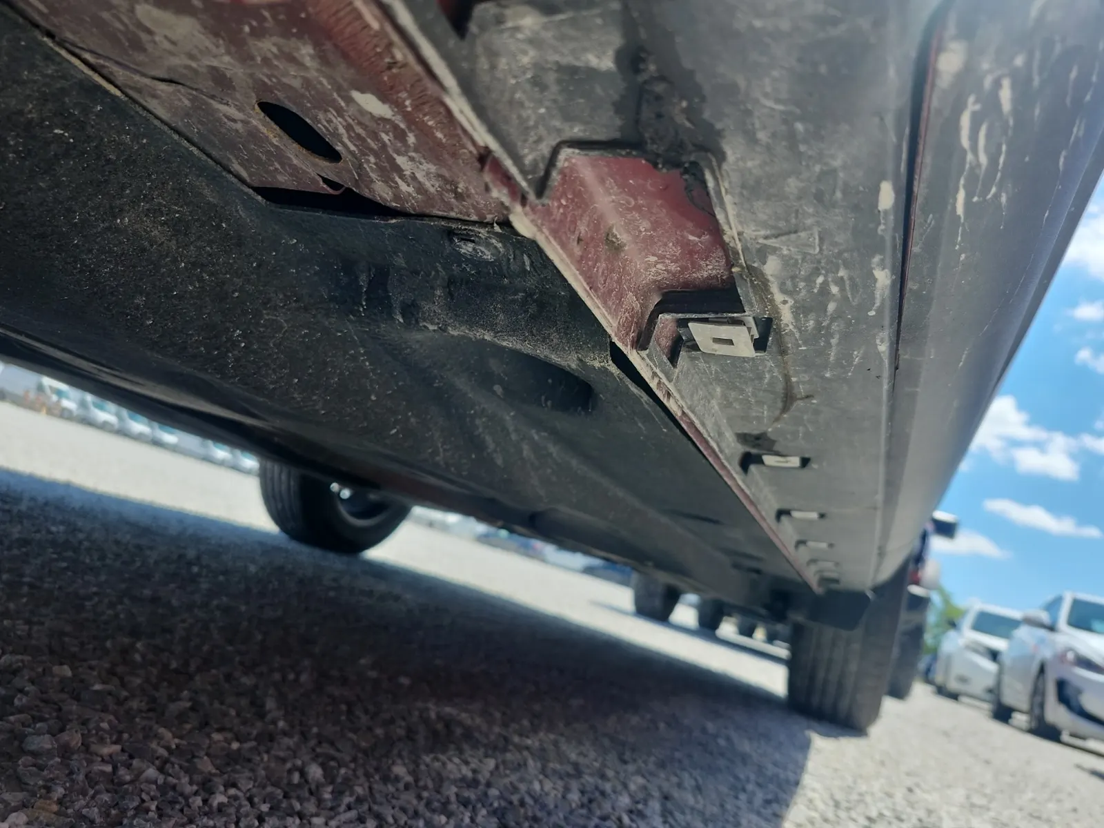 Undercarriage - Driver Photo