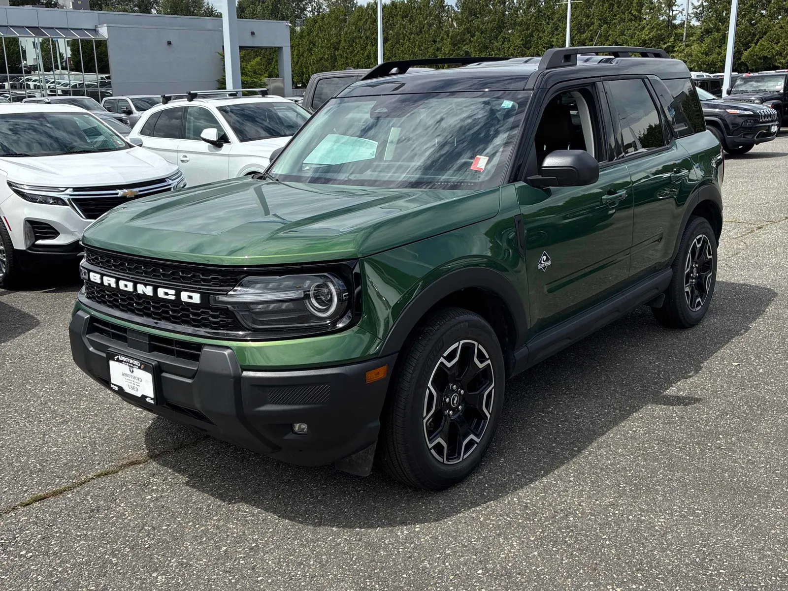 3/4 Front (Main image)