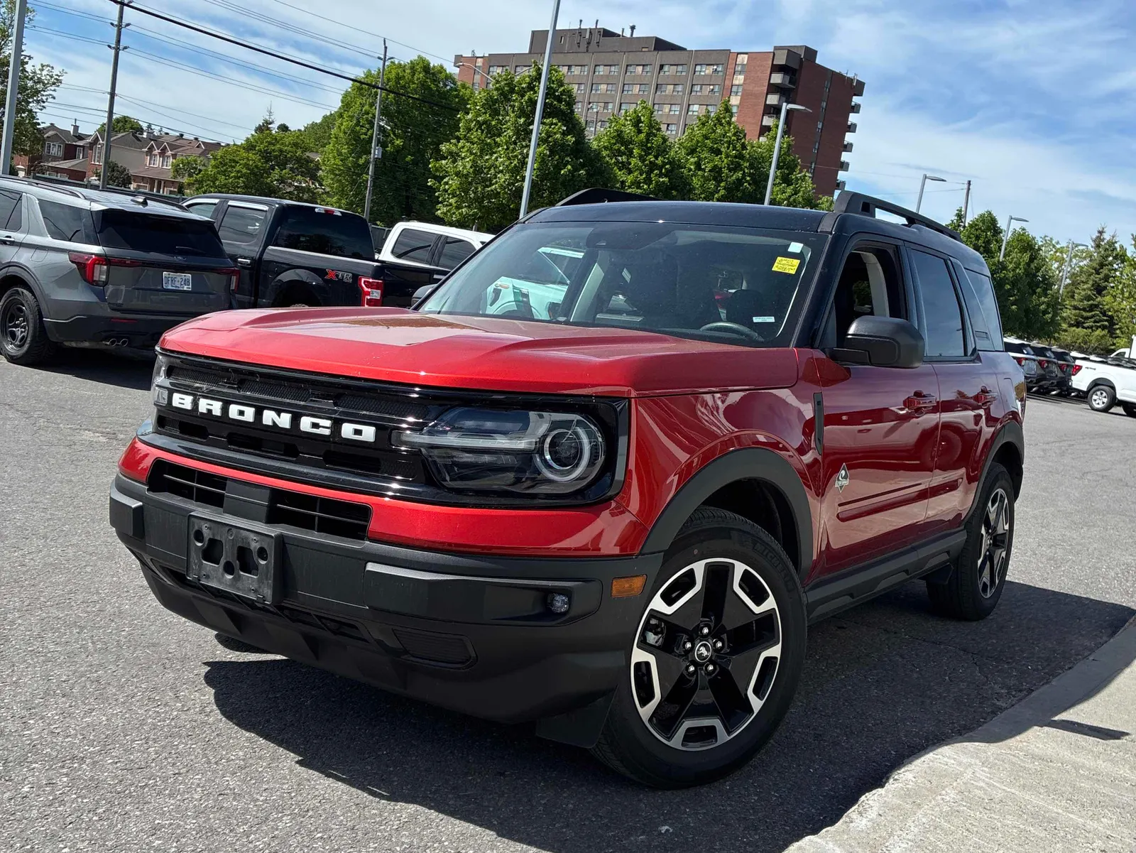 3/4 Front (Main image)