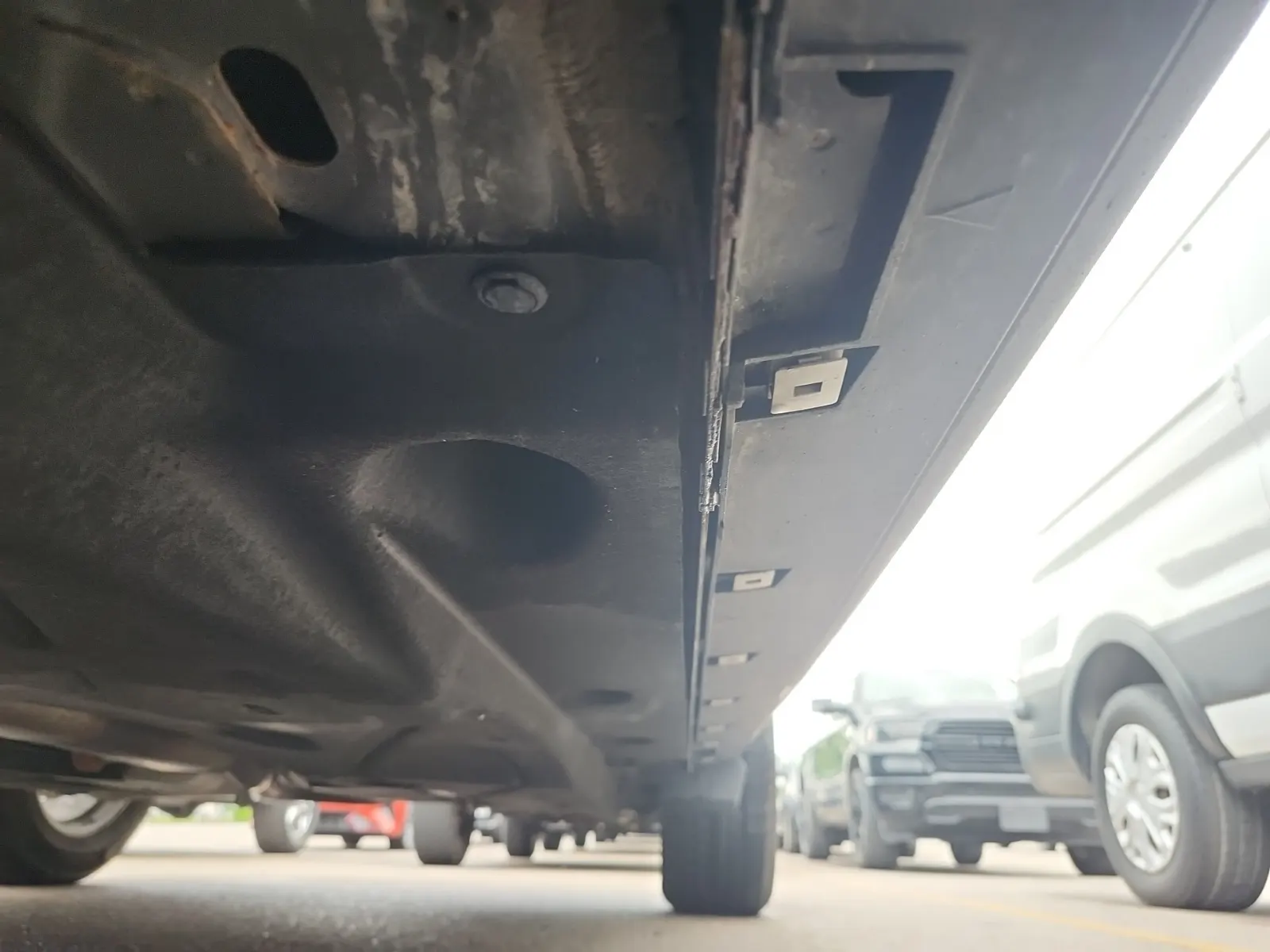 Undercarriage - Driver Photo