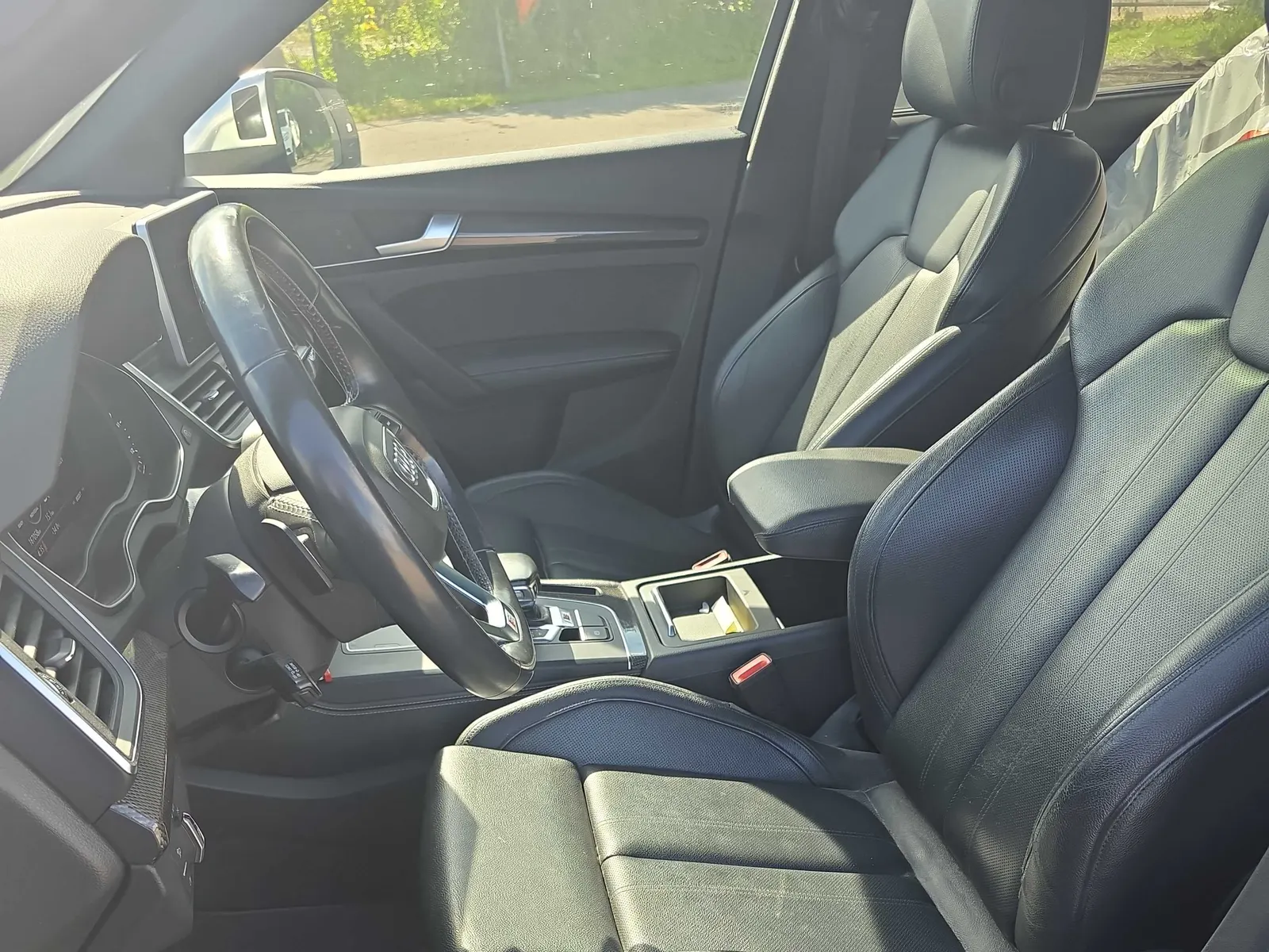 Interior driver side