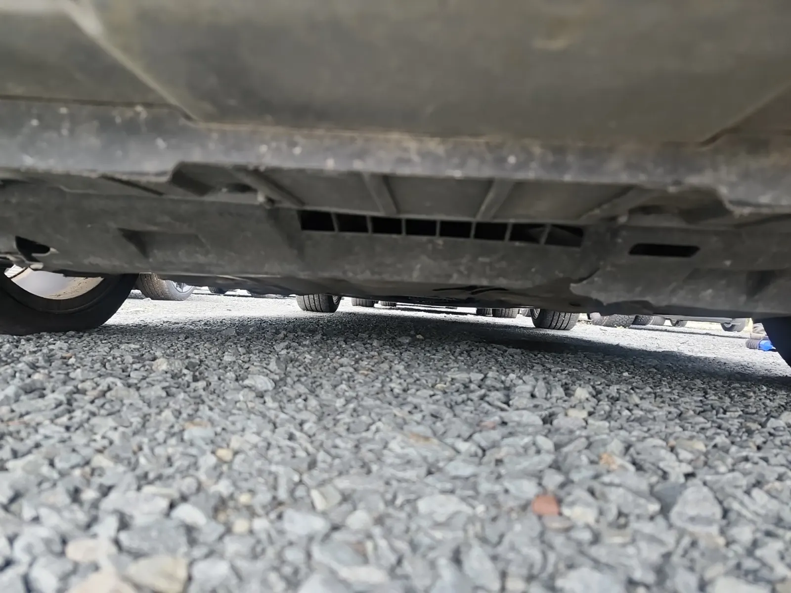 Undercarriage - Front Photo