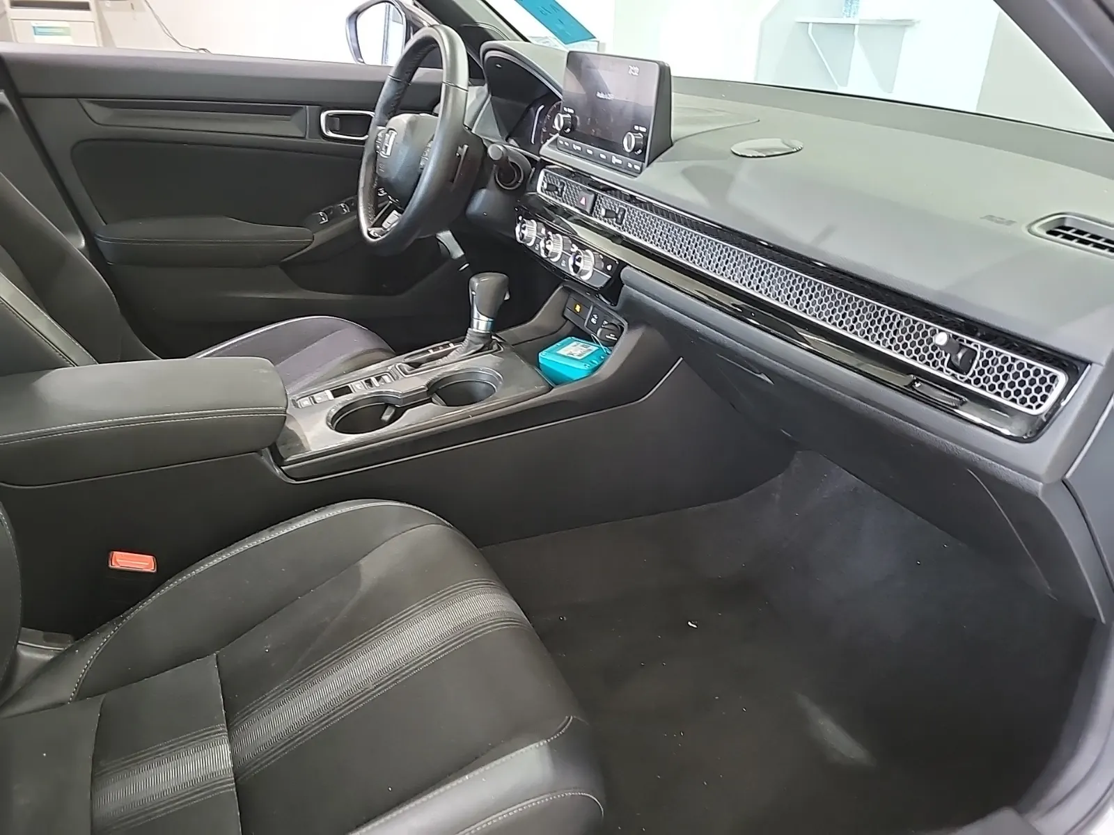 Right Side Interior Photo