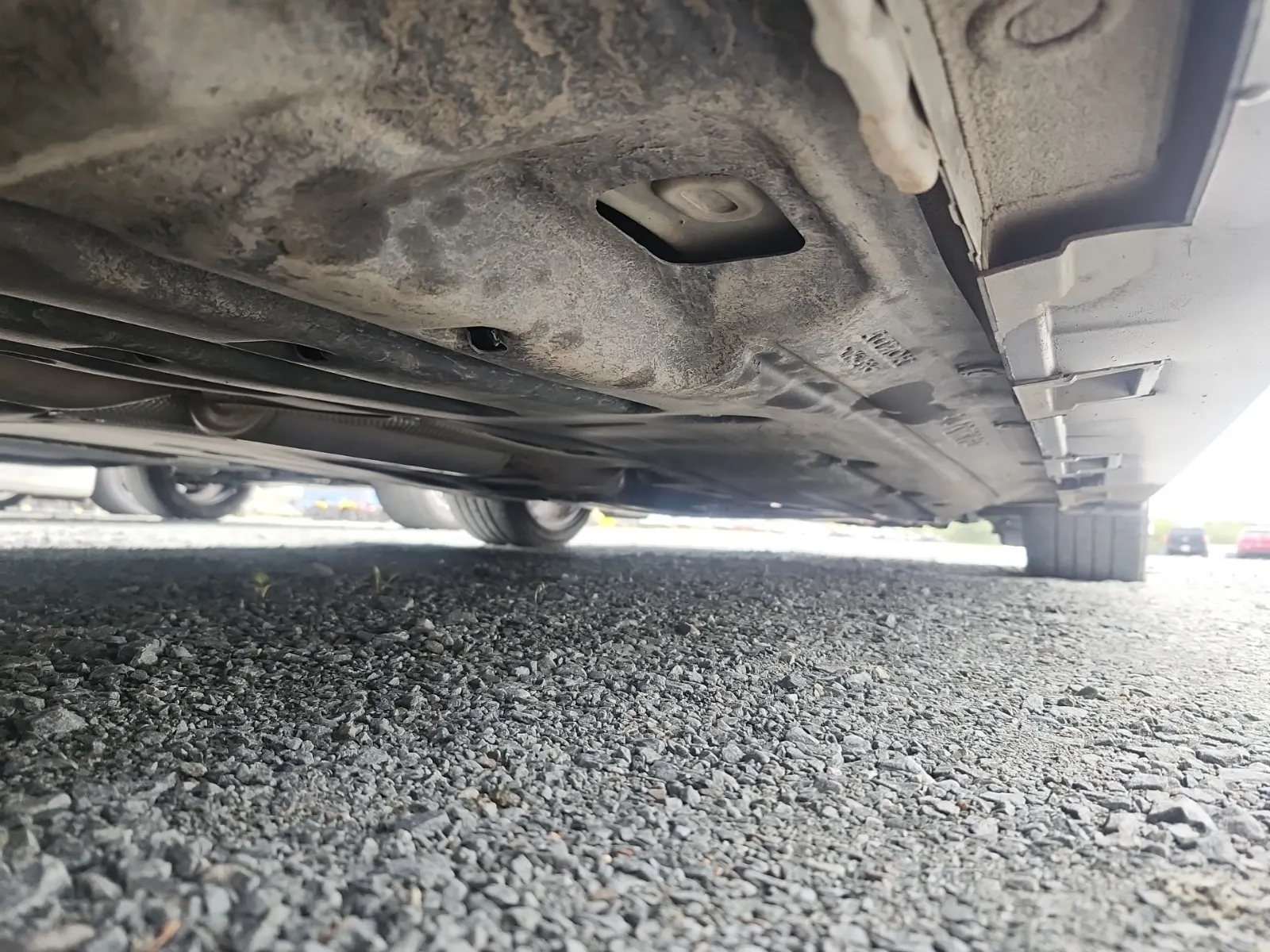 Undercarriage - Passenger Photo