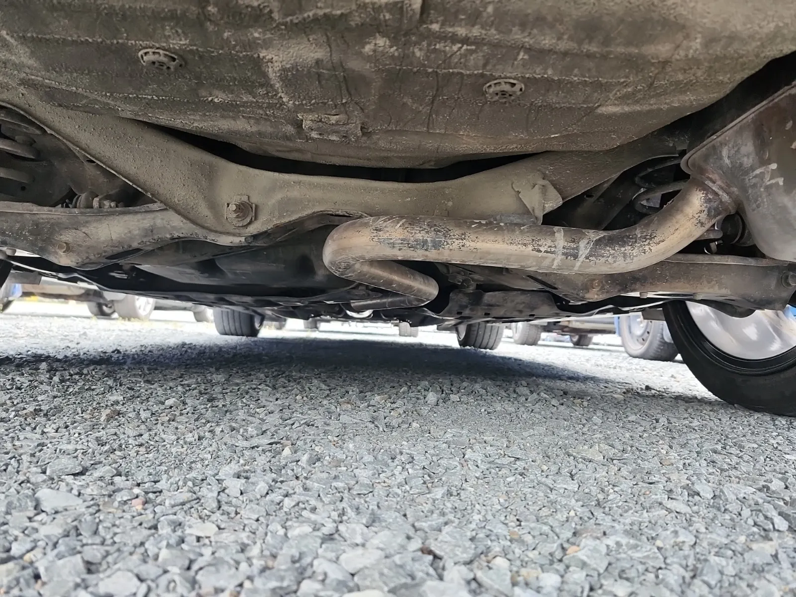 Undercarriage - Rear Photo