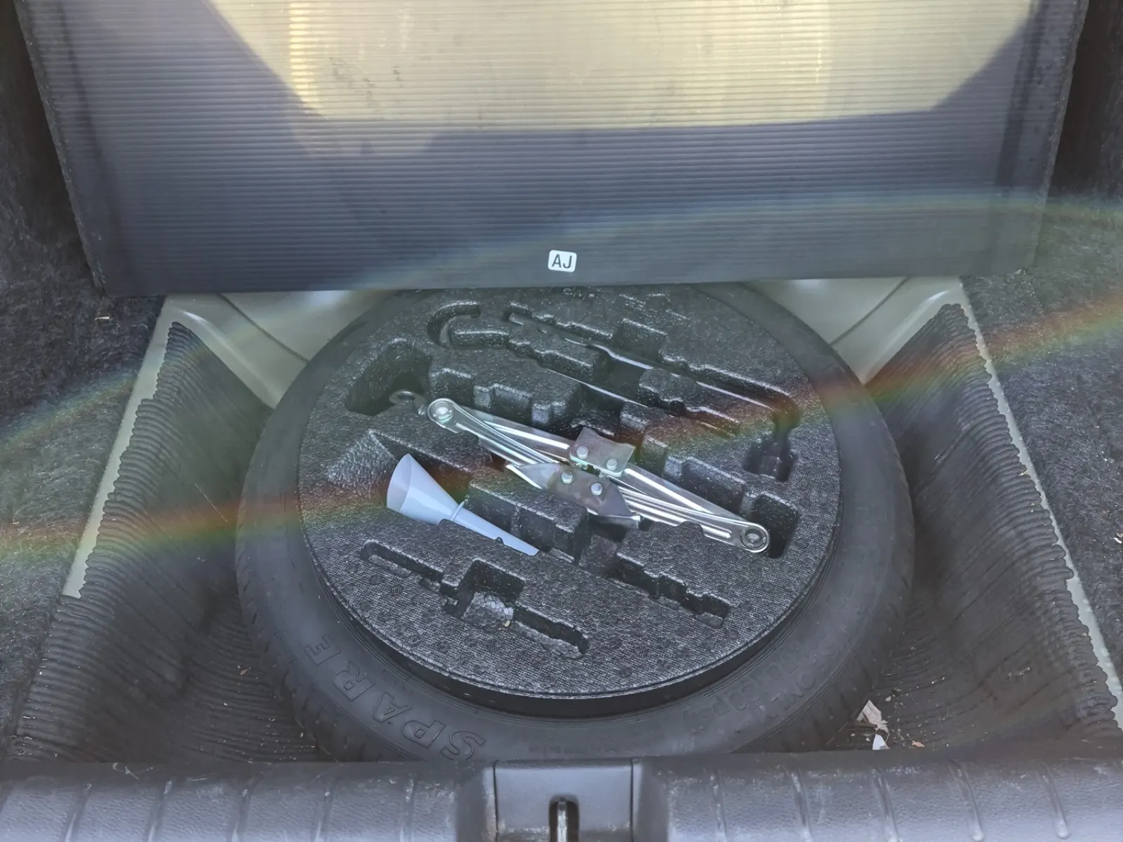 Spare Tire & Wheel Photo