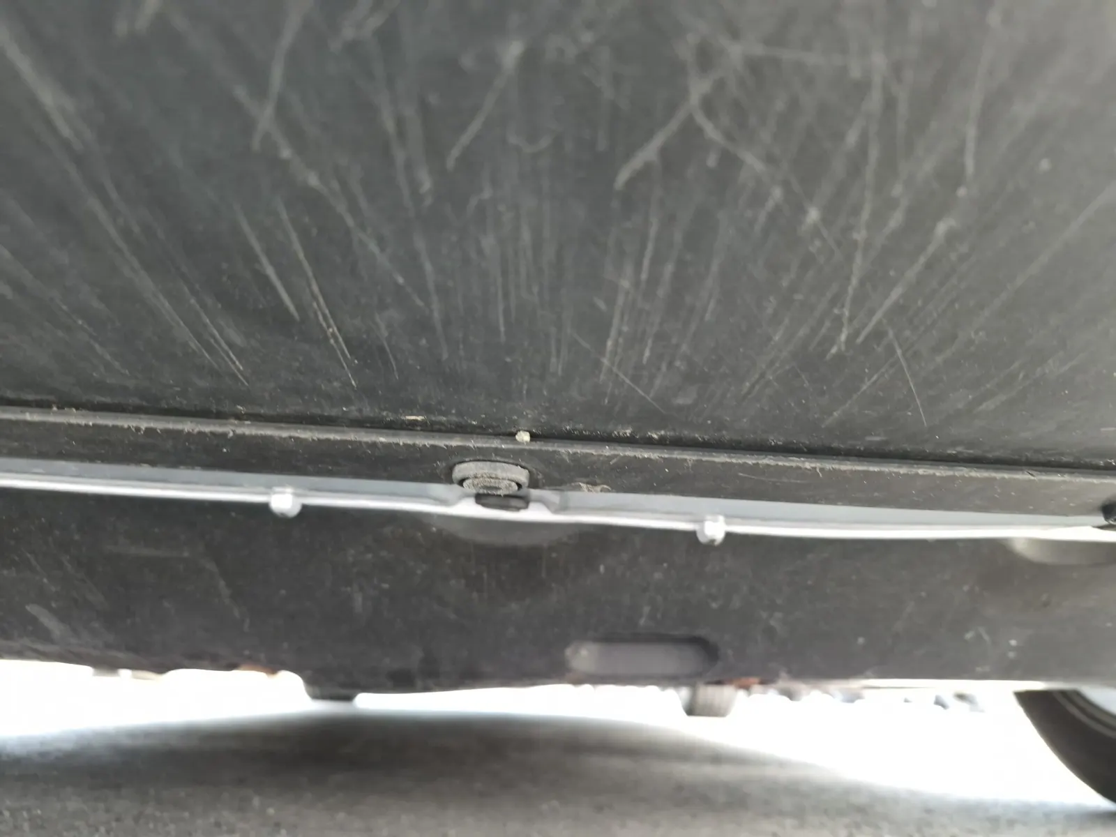 Undercarriage - Front Photo