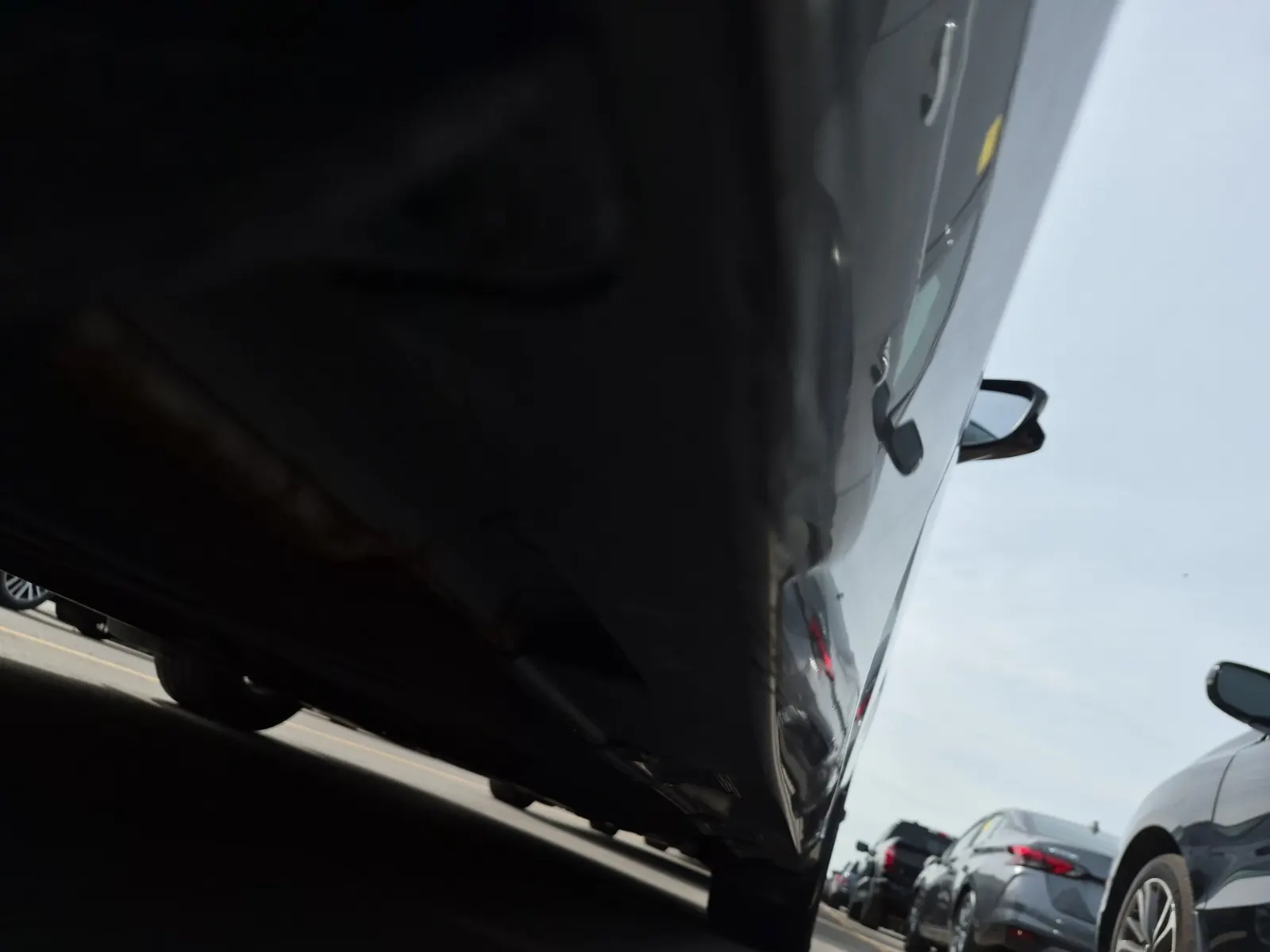 Undercarriage - Passenger Photo