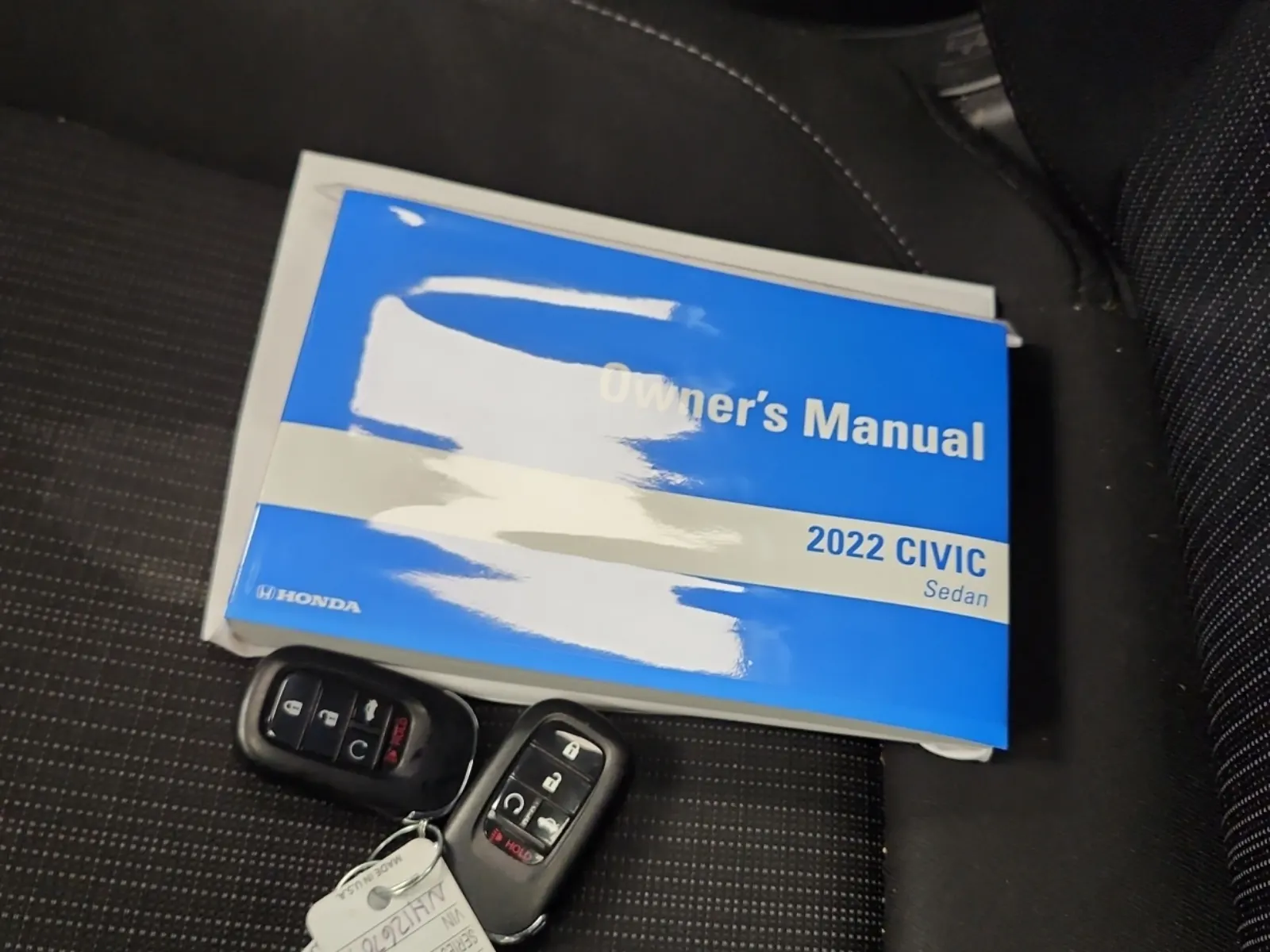 Keys/Fobs/Manual Photo