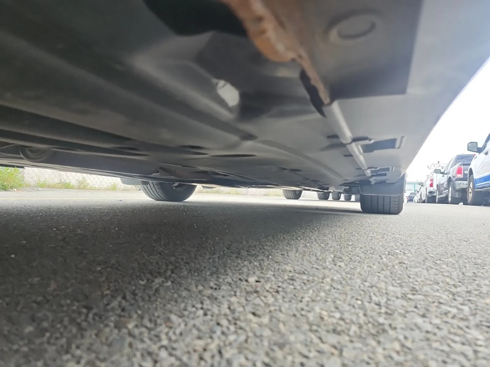 Undercarriage - Passenger Photo