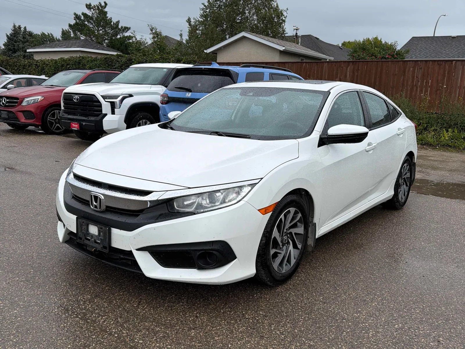 3/4 Front (Main image)
