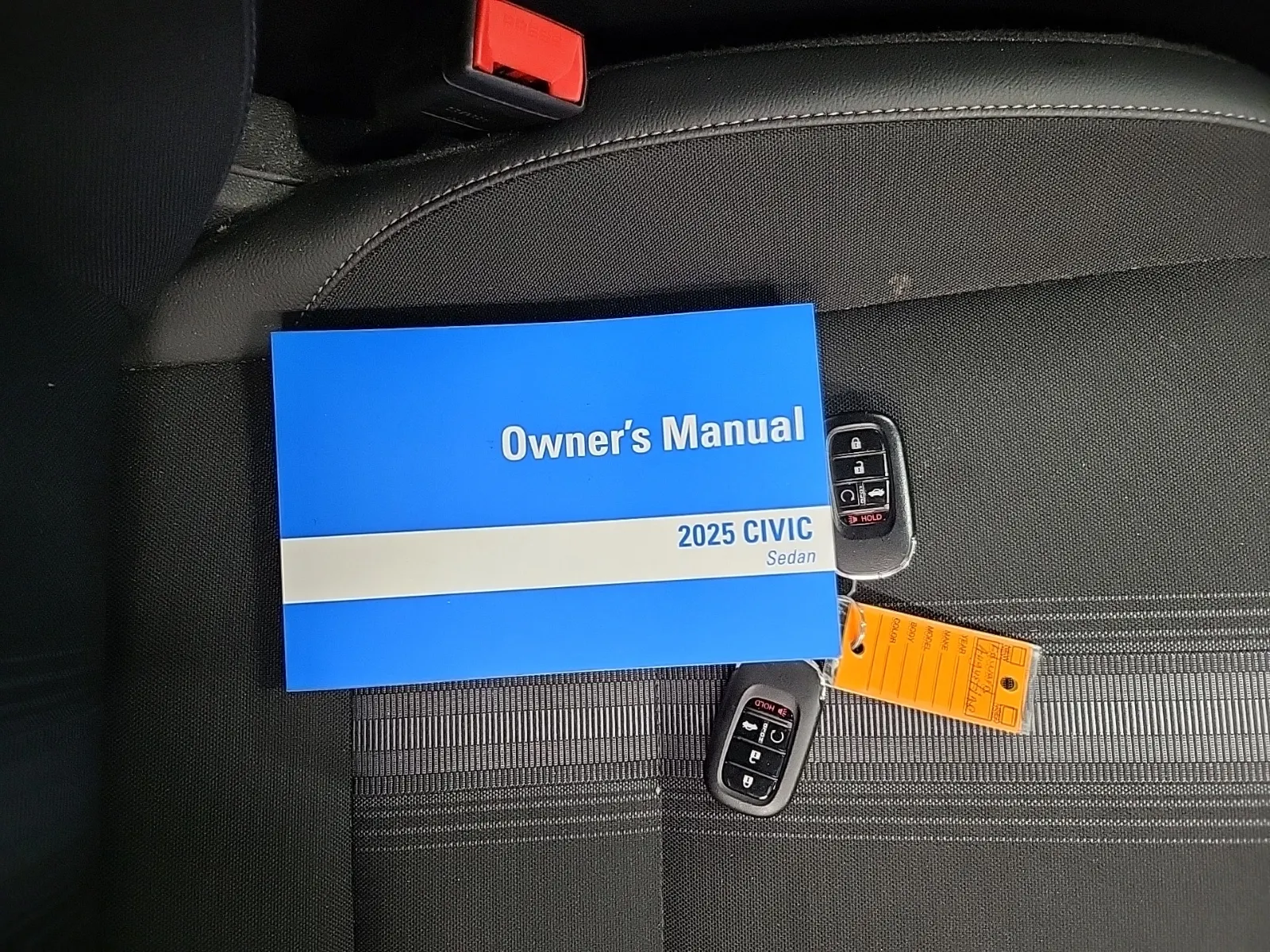 Keys/Fobs/Manual Photo