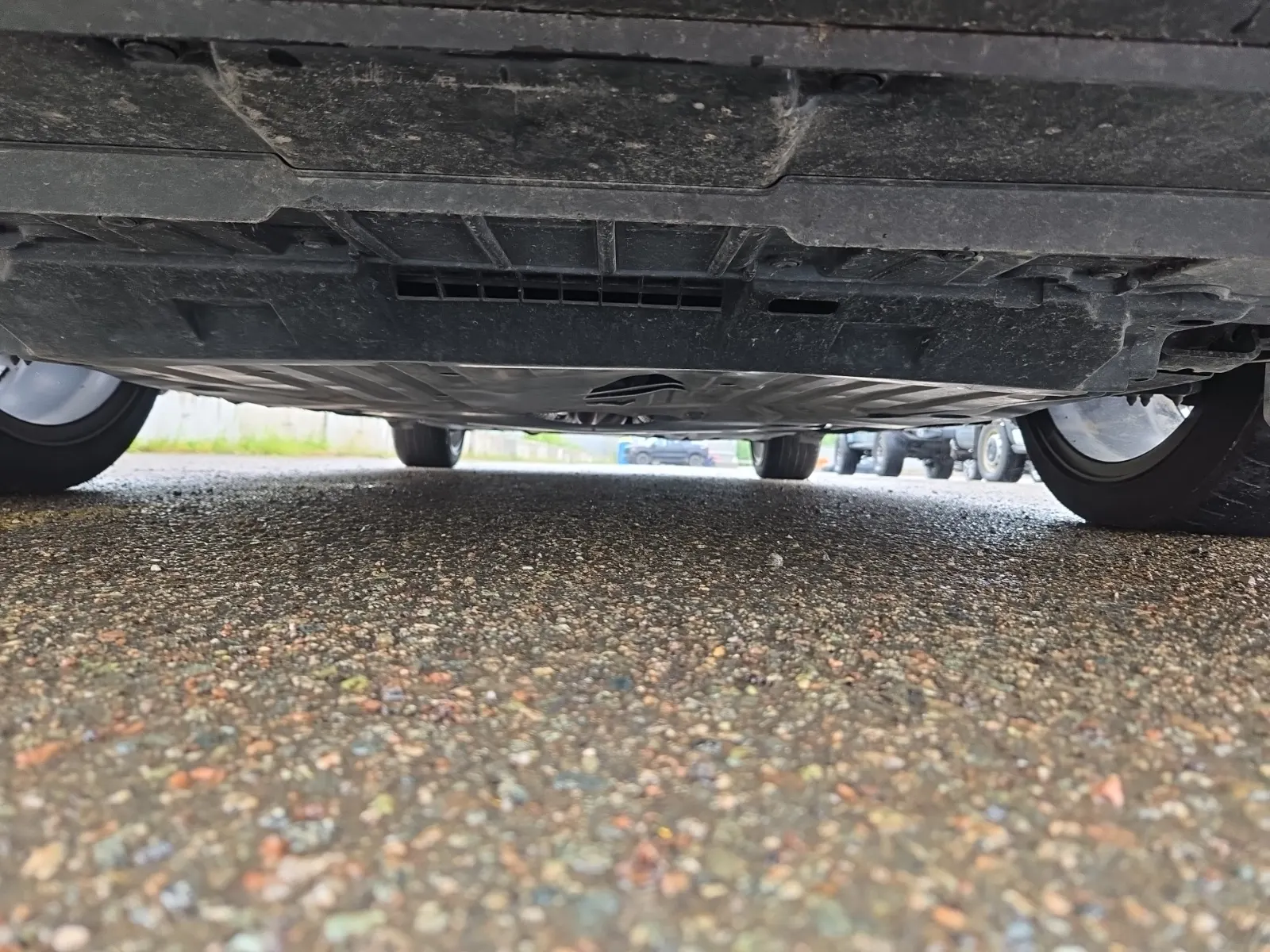 Undercarriage - Front Photo
