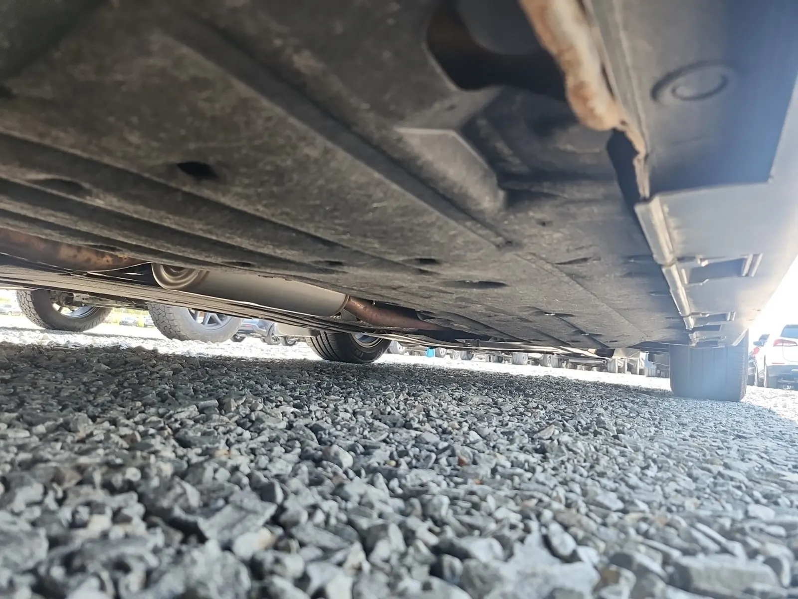 Undercarriage - Passenger Photo