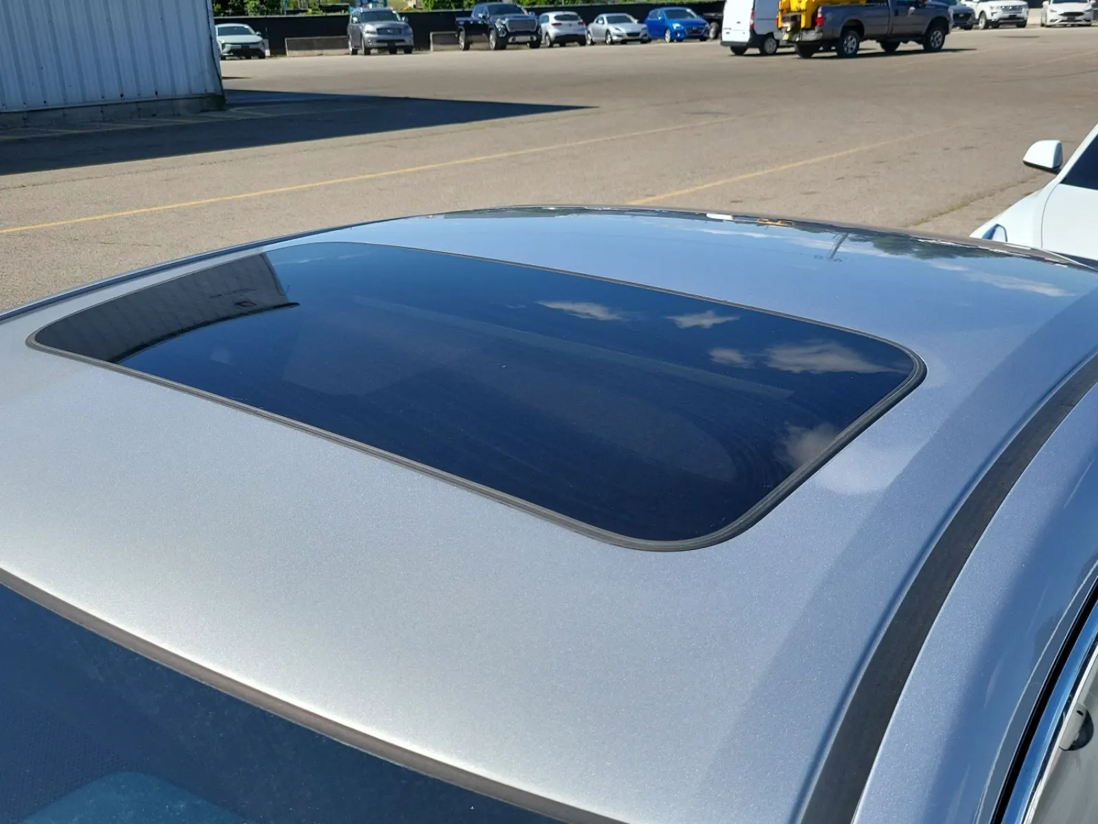 Exterior Roof Photo