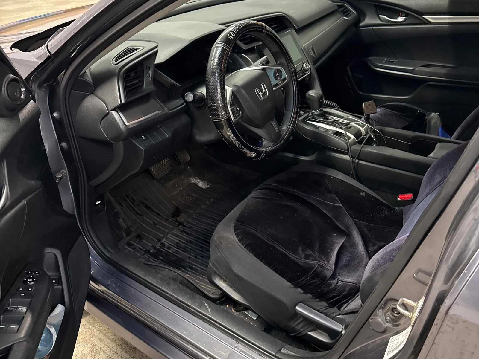 Interior driver side